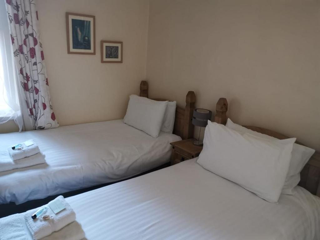 Mair'S Hotel บริดจ์เอนด์ ภายนอก รูปภาพ